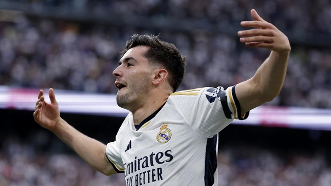 Real Madrid mengalahkan Cadiz dengan skor telak 3-0 dalam laga La Liga di Santiago Bernabeu, Sabtu (4/5). Madrid makin dekat dengan gelar juara usai hasil ini.