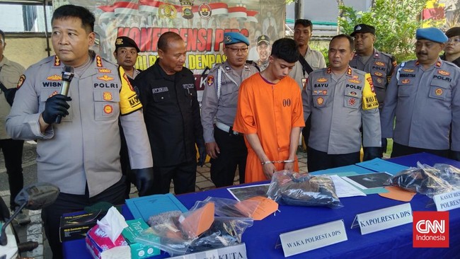 Pelaku pembunuhan PSK di Bali memasukkan jasad korban di koper lalu dibuang ke semak-semak di daerah Jimbaran.