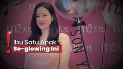 img-title Pemotretan Kenakan Gaun Pengantin, Son Ye Jin Mirip Saat Nikah
