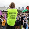 Puluhan Ribu Warga Ikut Aksi Bela Palestina di Jembatan Harbour Sydney