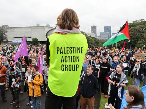 Puluhan Ribu Warga Ikut Aksi Bela Palestina di Jembatan Harbour Sydney
