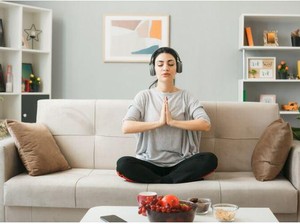 3 Teknik Meditasi yang Bisa Diterapkan untuk Atasi Insomnia, Tubuh Lebih Rileks Sebelum Tidur!