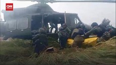 VIDEO: Detik-detik TNI-Polri Evakuasi Jenazah Korban Penembakan OPM