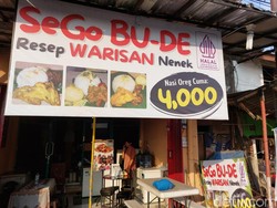 Murah Banget! Di Warung Cirebon Ini Ada Paket Nasi Rp 4 Ribu