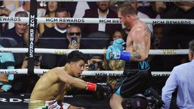 Hasil Tinju Dunia: Kalahkan Munguia, Canelo Alvarez Pertahankan Gelar