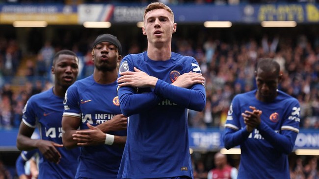Chelsea berhasil mengalahkan West Ham United dengan skor telak 5-0 dalam laga Liga Inggris di Stamford Bridge, Minggu (5/5).
