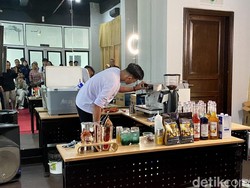 Melihat Keseruan Pelajar SMA/SMK se-Jatim Ikuti Kompetisi Perhotelan