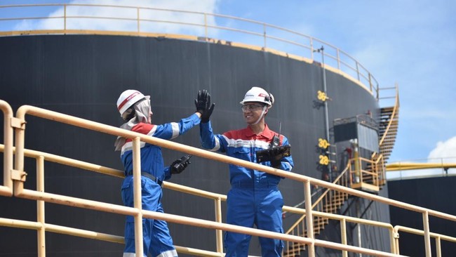  Pertamina Hulu Energi berhasil mencapai produksi migas sebesar 1,04 juta barel setara minyak per hari (MBOEPD), hasil konsolidasi dari seluruh anak usaha PHE.