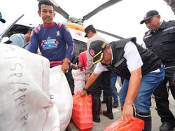 Helikopter Bawa Bantuan Tiba di Latimojong Luwu, 8 Korban Longsor Dievakuasi