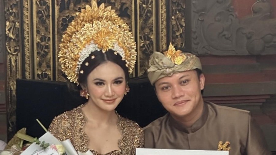 Rizky Febian dan Mahalini menggelar prosesi adat Bali jelang pernikahan