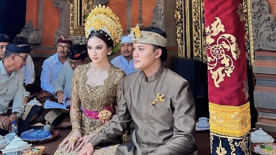 Rizky Febian dan Mahalini menggelar prosesi adat Bali jelang pernikahan