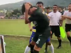 Laga Sepak Bola Tarkam di Ternate Ricuh, Pemain Saling Pukul di Lapangan
