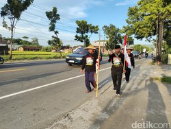 Prabowo Menang Pilpres, 3 Pria Gunungkidul Penuhi Nazar Jalan Kaki ke Jakarta