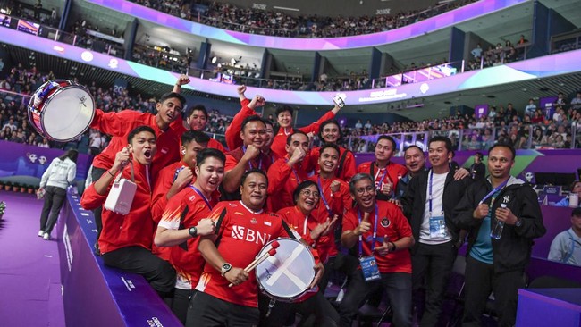 Jonatan menyebut kehadiran Taufik Hidayat dan Ricky Soebagdja secara langsung di Thomas Cup 2024 berpengaruh positif pada kekuatan Tim Indonesia.