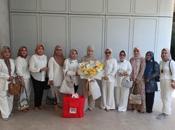 Ikatan Istri Partai Golkar Sambangi dan Kuatkan Aghnia Punjabi Hadapi Kasusnya