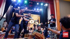 FOTO: Kaum Gen Z Jakarta Latihan Seni Musik Etnik Nusantara