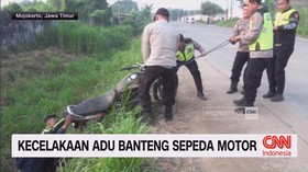 VIDEO: Kecelakaan Adu Banteng Sepeda Motor