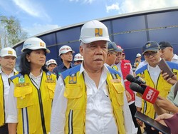 Basuki Respons Kabar Starlink Mau Masuk IKN: HP Saya Masih Nokia