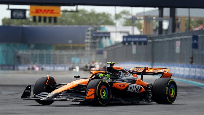 Lando Norris berhasil memenangkan Formula 1 GP Miami. Ini adalah kali pertama Norris bisa juara seri F1.