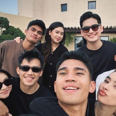 7 Potret Pratama Arhan-Azizah Salsha Triple Date Bareng Pemain Timnas & WAGs di Qatar