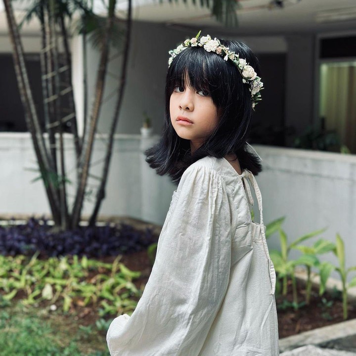 <p>"Zoey cantik banget. Tuhan Yesus berkati tumbuh kembangmu, ya," tutur seorang netizen. "Cantik bangettt. Great poses!" ujar netizen lainnya. (Foto: Instagram: @joannaalexandra)</p>