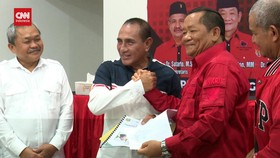 VIDEO: Edy Rahmayadi Daftar ke PDIP Untuk Diusung Pilgub Sumut