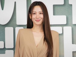 Claudia Kim Nagini Resmi Pisah dari Matthew Shampine!
