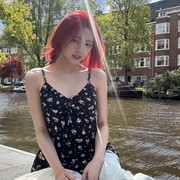 6 Outfit Blouse Musim Semi Ala Selebriti Korea, Segar dan Santai!