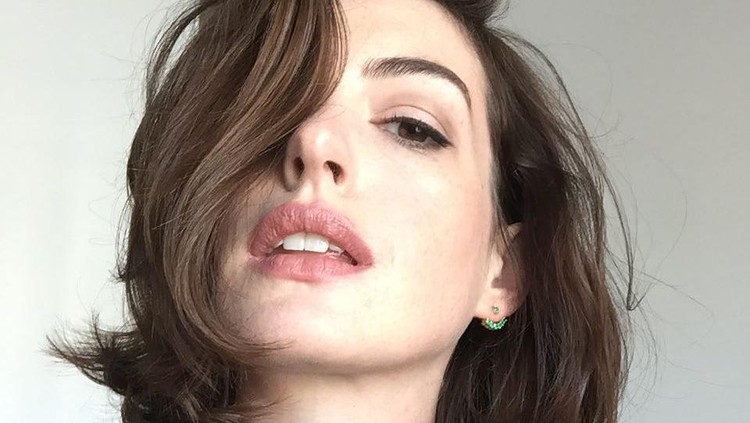 Anne Hathaway