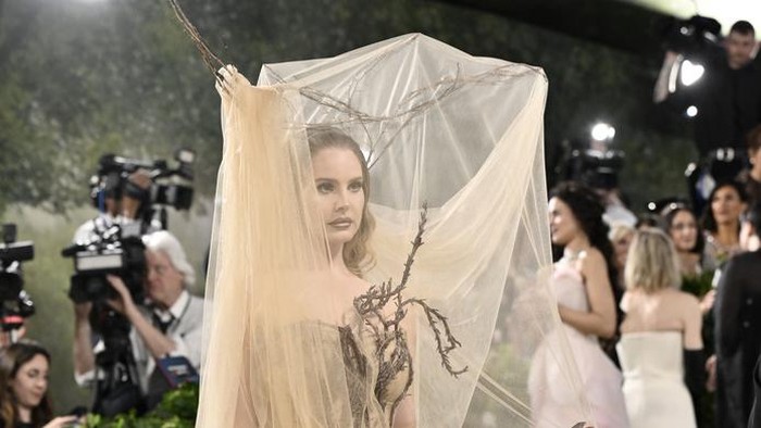 Lana Del Rey attends The Metropolitan Museum of Art's Costume Institute benefit gala celebrating the opening of the 