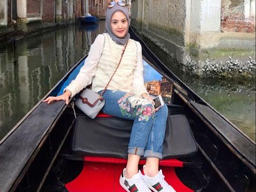 Diam-diam Lamaran, 7 Potret Dea Sahirah Calon Istri Chand Kelvin yang Tak Dipublikasikan