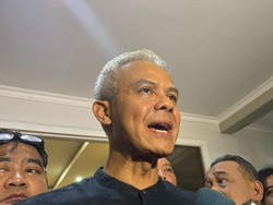 Ganjar Sebut PDIP Akan Dampingi Ita soal Dugaan Korupsi di Pemkot Semarang