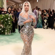 Kumpulan Momen Viral Met Gala 2024, Stray Kids Korban Roasting Fotografer hingga Kontroversi Kim Kardashian