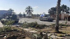 FOTO: Penampakan Tank-Tank Israel Mulai Invasi Rafah Jalur Gaza