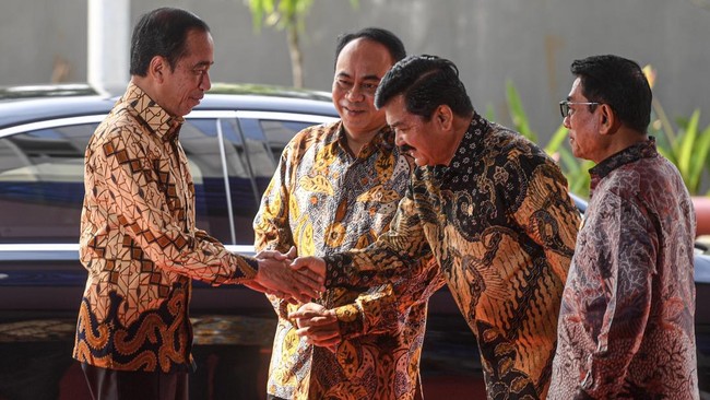 Menko Polhukam Hadi Tjahjanto mengatakan satgas gambling online nan dipimpin dirinya bakal bakal langsung menindaklanjuti perpres tersebut setelah diteken Jokowi.