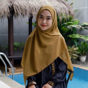 Penghasilan Ria Ricis Setara dengan YouTuber Terkaya di Dunia