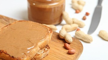 Apa yang Terjadi pada Tubuh Jika Makan Selai Kacang Setiap Hari?