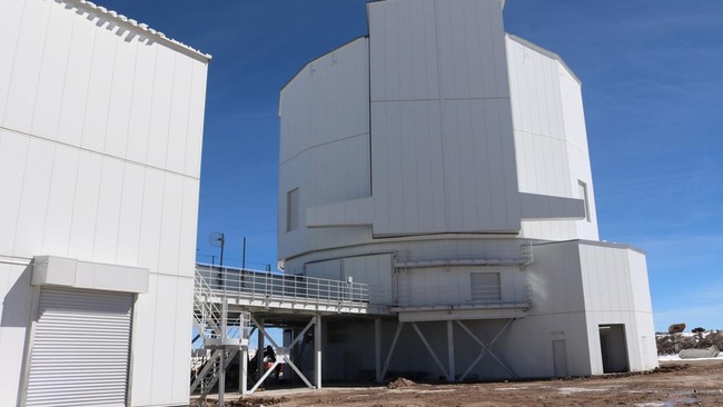 Observatorium Atacama Universitas Tokyo (TAO) resmi dibuka di puncak pegunungan Andes, Chile. Ini menjadikannya sebagai observatorium tertinggi di dunia.