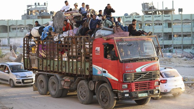 Penduduk Rafah Mengungsi di Tengah Kekhawatiran Serangan Militer Israel