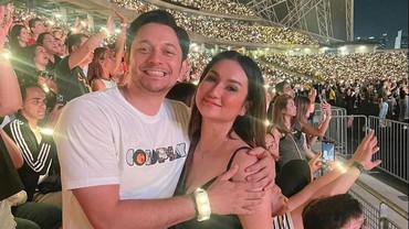 img-title Terungkap Reaksi Ibunda Andrew Andika Saat Aib Anaknya Dibongkar Tengku Dewi