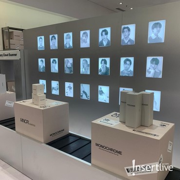 Antusias ARMY di BTS POP-UP: MONOCHROME Hari Pertama