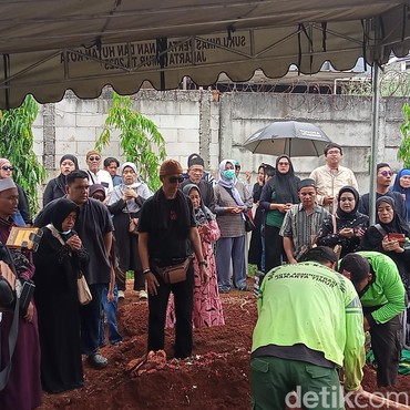 Kenang Saat Terakhir Dorman Borisman Sebelum Meninggal, Istri: Berat