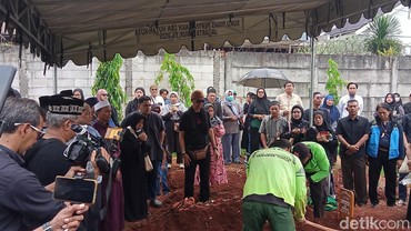 img-title Kenang Saat Terakhir Dorman Borisman Sebelum Meninggal, Istri: Berat