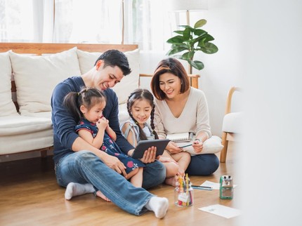 5 Cara Orang Tua Membentuk Karakter Anak dan Tips Mendidiknya Menurut Psikolog