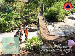 Jembatan Gantung di Pinrang Roboh Akibat Longsor, Akses Antar Dusun Lumpuh