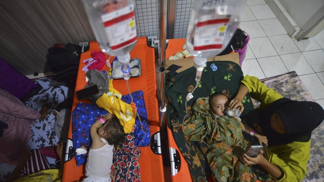 FOTO: Wabah Diare di Pesisir Selatan Sumatera Barat