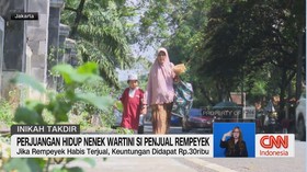 VIDEO: Perjuangan Hidup Nenek Wartini Si Penjual Rempeyek