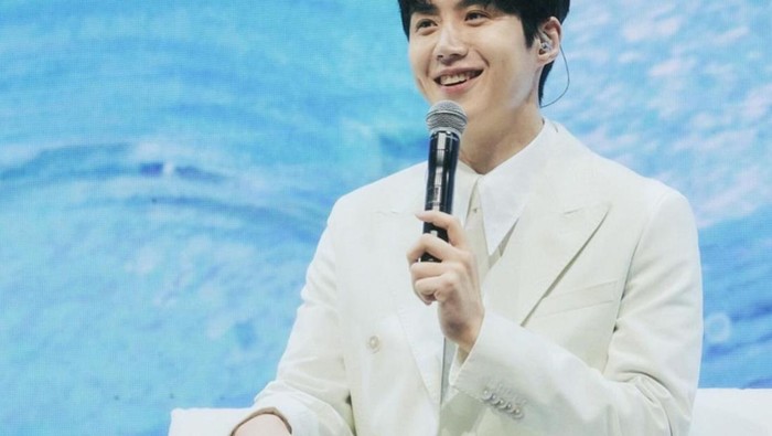 Identifikasikan Penggemar, Kim Seon Ho Rilis Nama Fandom Resmi 'Seonhohada'
