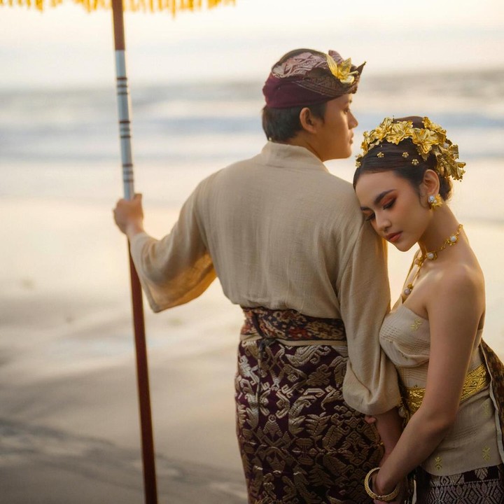 5 Potret Pre Wedding Mahalini & Rizky Febian, Pakai Adat Bali Meski