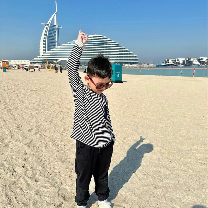 <p>"Zayn <em>in</em> Dubai," tulis Henny Rahman dengan emotikon hati berwarna biru seraya melengkapi foto Zayn tersebut. (Foto: Instagram: @hennyyrahman)</p>